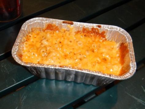 Campfire Mac N Cheese, Campfire Mac And Cheese, Grilled Hotdogs, Mac N Cheese Velveeta, Mac And Cheese Pie, Country Fried Steak Recipe, Pie Iron Recipes, Camping Food Ideas, Campfire Grill