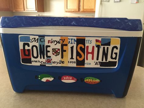 gone fishing license plate cooler Painted Fraternity Coolers, Nola Cooler, Formal Cooler Ideas, Cool License Plates, Fraternity Coolers, Frat Coolers, Cooler Painting, Cute Couple Gifts, Gone Fishing