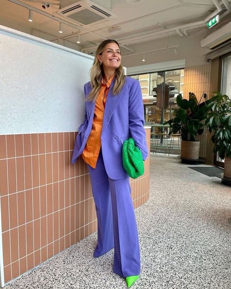 Janka Polliani, Color Blocking Outfits, Purple Suits, Women Suits, Ig Feed, Woman Suit Fashion, Looks Street Style, Long Blazer, Jacket Long