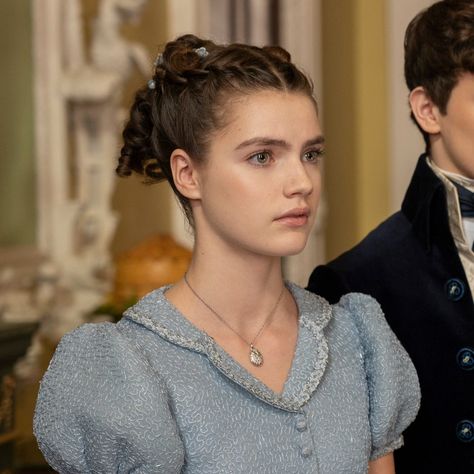 Who does Hyacinth Bridgerton marry? Her husband in the books revealed | Glamour UK Eloise Bridgerton Fanart, Hyacinth Bridgerton, Bridgerton Books, Bridgerton Icons, 1800 Fashion, Shonda Rhimes, Gilbert Blythe, Glamour Uk, Julia Quinn