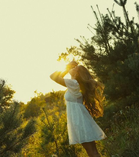 the last light of summer ✨ loved doing these senior photos so much! #authenticlovemag #unscriptedposingapp #dirtybootsandmessyhair #belovedstories #theromanticsclub #cinegrams #sarahimagazine #seniorphotos #michiganseniorphotographer #michigan #seniorinspo #777luckyfish #senioryearmagazine #cinematicphotographer #documentarystyle #visualpoetry keywords - golden hour, sunset, senior inspo, senior, senior pictures, senior photos, white dress, outfit inspo, summer, running, laughing, dancing... Golden Hour Sunset, White Dress Outfit, Summer Running, Outfit Inspo Summer, Visual Poetry, Senior Photographers, Senior Year, Dress Outfit, Senior Photos