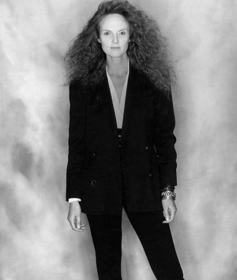 This makes me want to bring back the Eighties (words I never thought I would say). Grace Coddington 📷 Terence Donovan, 1987. #eighties… Grace Coddington, Style Icon, Style Icons, Women's Blazer, The Way, Personal Style, Bring It On, Black And White, Instagram Posts