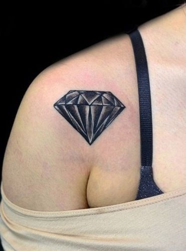 A black diamond Diamond Tattoo Meaning, Traditional Diamond Tattoo, Black Diamond Tattoos, Small Diamond Tattoo, Diamond Tattoo Designs, Gladiator Tattoo, Diamond Tattoo, Tier Tattoo, Gem Tattoo