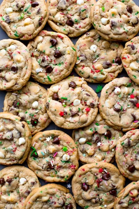 Cookies For Christmas, Cake Batter Cookies, Sally's Baking, Köstliche Desserts, Christmas Snacks, Cake Mix Cookies, Snickerdoodles, Cookies Recipes Christmas, Christmas Cookie