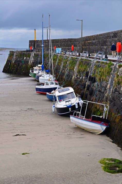 Spiddal – Low tide in Spiddal Harbor. Spiddal (Irish: An Spidéal, meaning "the hospital") is a village on the shore of Galway Bay in County Galway, Ireland. It is 12 mi west of Galway city. Spiddal is on the eastern side of the county's Gaeltacht (Irish-speaking district) and of the Connemara region. It is a tourist center with a scenic beach, harbor, and shore fishing. Pr Photoshoot, Gaeltacht Ireland, Sea Swimming Aesthetic Ireland, Westmeath Ireland, Irish Coastal Town, Irish Beach, Irish Fishing Village, Coumeenoole Beach Ireland, County Donegal Ireland