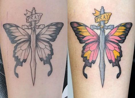 credit goes to @nicegoblins_wei Jojo Videos, Flying Tattoo, Piercing Tattoo, Body Mods, Sketchbook Art Inspiration, Butterfly Tattoo, Future Tattoos, Cute Tattoos, Art Sketchbook