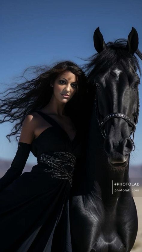 Unicorn Photography, Horse Shoot, Horse Photography Poses, Magical Horses, Friends Tv Show Quotes, Black Horses, Horse Grooming, Lady Riders, Horse Quotes