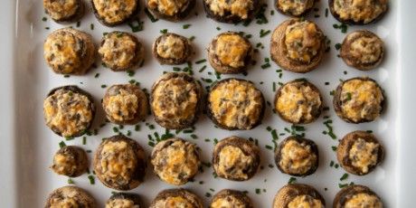 Sausage Stuffed Mushrooms, Sage Sausage, Christmas Eve Dinner, Food Network Canada, Spicy Sausage, Stuffed Mushroom Caps, Ree Drummond, Vegetable Drinks, Appetizer Dips