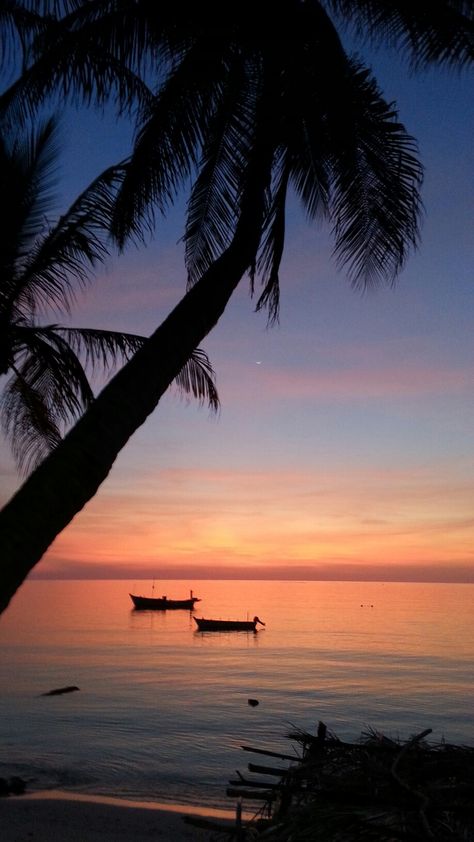 Sunset, lakshadweep Lakshadweep Islands Photography, Lakshadweep Aesthetic, Laslassakamay Photo, Lakshadweep Islands, Random Wallpaper, Dream Places, Art Idea, Sunset Views, Sky Aesthetic