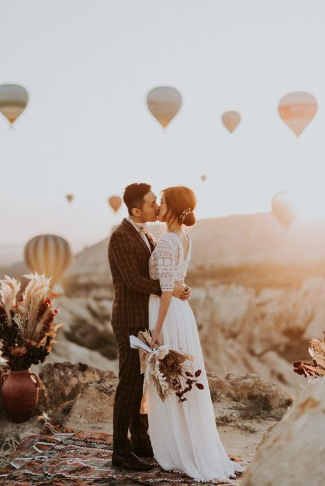 Unique Elopement, Wedding Dress Simple, Wedding Dress Organza, Cappadocia Turkey, Aline Wedding Dress, Chiffon Wedding Dress, Bohemian Wedding Dress, Wedding Dresses Satin, Wedding Team