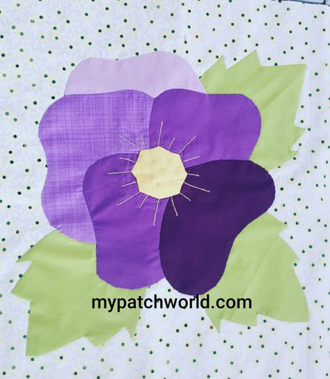 Quilted Wall Hangings Patterns, Flower Applique Patterns, Flower Quilt Patterns, Free Applique Patterns, Wool Applique Patterns, Pansy Flower, Quilt Block Patterns Free, Applique Templates, Quilting Room