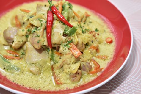 Chicken With Coconut Milk, Pilipino Recipe, Pinoy Street Food, Chicken Tinola, Filipino Delicacies, Filipino Food Recipes, Coconut Milk Chicken, Philippines Recipes, Pinoy Foods