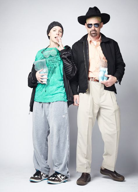 Walt And Jesse Costume, Breaking Bad Halloween, Halloween Costume Contest Winners, Funny Halloween Costume Ideas, Breaking Bad Costume, Costume Contest Winner, Tv Show Halloween Costumes, Worst Costume, Bonnie Und Clyde