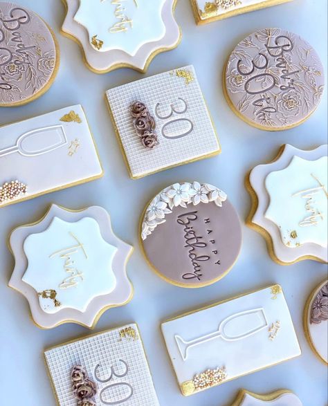 Personalised Biscuits, Happy Birthday Cookie, Cake Wallpaper, Cookies Decoradas, Cookies Theme, Fondant Cookies, Fondant Decorations, Beautiful Desserts, Fancy Cookies