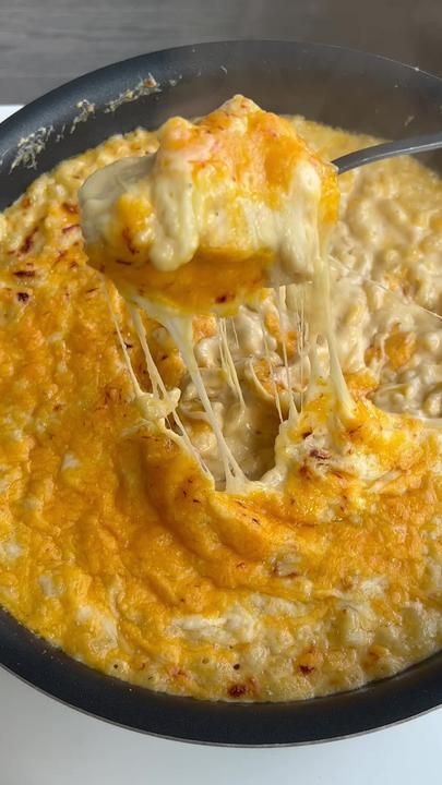 Cheesy Garlic Pasta, Healthy Food Smoothies, Food Smoothies, Garlic Confit, Food Recepie, Ultimate Comfort Food, Baked Chicken Recipes, Chicken Crockpot Recipes, Pinch Of Salt