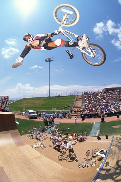 Busch Gardens Williamsburg, Bmx Cruiser, Bmx Street, Vintage Bmx Bikes, Spike Jonze, Sporting Legends, Bmx Racing, Bmx Bicycle, Bmx Freestyle