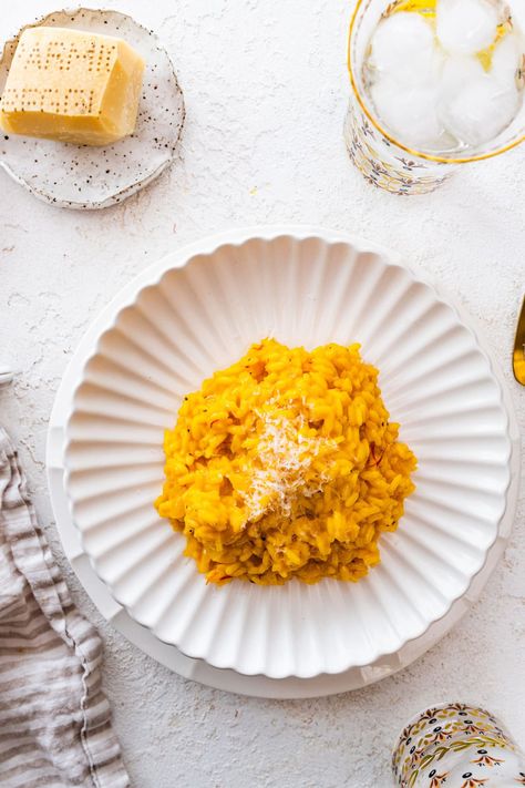 Creamy Risotto alla Milanese Recipe (saffron risotto) - CucinaByElena Arborio Rice, Italian Comfort Food, Parmigiano Reggiano, Small Bowls, Comfort Food, Stuffed Peppers