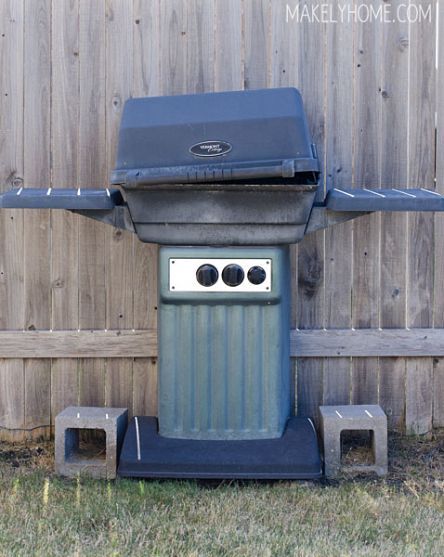 Upcycle: Old, Broken BBQ Grill Turned into Awesome Planter Foreclosure Cleaning, Grilling Art, Couch Makeover, Junk Hauling, Drum Shade Chandelier, Storage Buildings, Clean Garage, Diy Planter, Bbq Grill Design