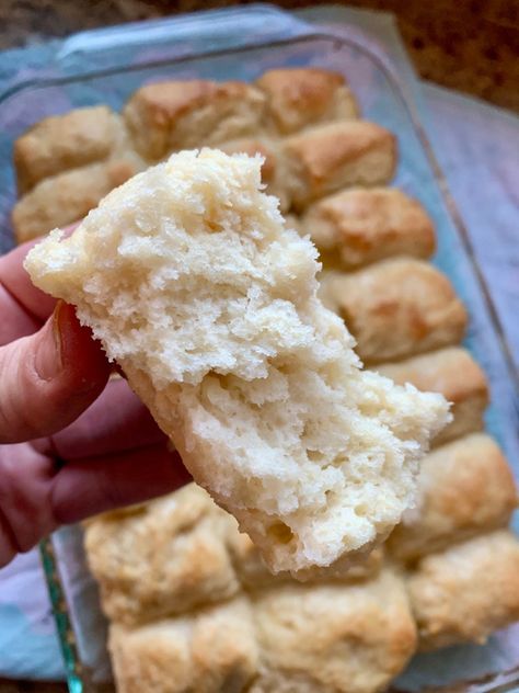 Yeast Biscuits Homemade, Make Ahead Biscuits, Yeast Biscuits, Sourdough Rolls, Biscuit Sandwich, Gluten Free Biscuits, How To Make Biscuits, Dinner Rolls Recipe, Instant Yeast