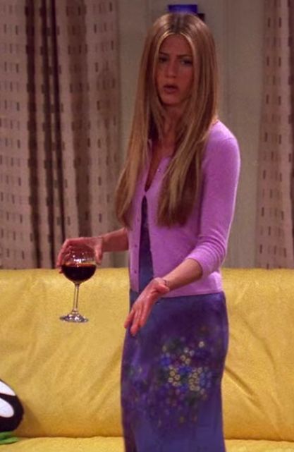 Green And Purple Outfit, Jennifer Anniston Style, Estilo Rachel Green, Rachel Green Hair, Rachel Hair, Lilac Cardigan, Rachel Green Friends, Rachel Green Style, Rachel Green Outfits