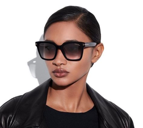 Tom Ford - Women’s Sunglasses Tomford Sun Glasses Women, Tom Ford Glasses Women, Tom Ford Womens Sunglasses, Tom Ford Fashion, Tom Ford Sunglasses Women, Sunglasses Aesthetic, Throwing Fits, Tom Ford Glasses, Square Jewelry