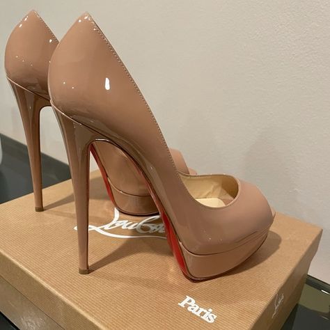 Shoes Inspiration, Heels Classy, Louboutin Heels, Shoe Inspiration, Louboutin Shoes, Shoes Shoes, Christian Louboutin Shoes, Birthday Outfit, Western Boots