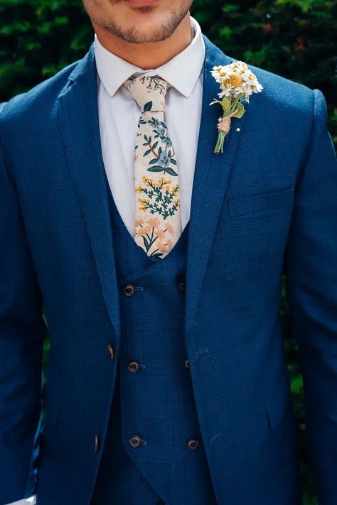 Yellow Wedding Backdrop, Yellow Wedding Ideas, Blue And Yellow Wedding, Navy Suit, Yellow Wedding, Wedding Backdrop, Floral Tie, Blue Yellow, Wedding Ideas