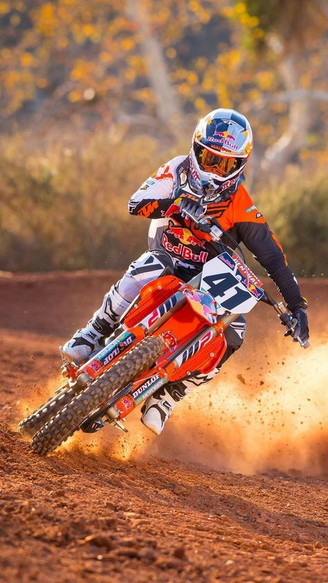 Dirt Bike Shop, Moto Cross Ktm, Motocross Photography, Ktm Dirt Bikes, Ktm Motocross, Harley Gear, Yamaha Dirt Bikes, Enduro Motocross, Motocross Love