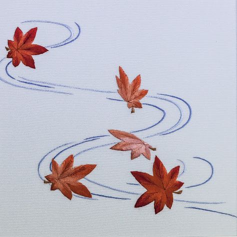 "Maple leaves floating on a stream", Kyoto embroidery - Kyoto embroidery workshop Sugishita and Photo by Uesugi Halca - Google Arts & Culture Maple Embroidery, Maple Leaf Embroidery, Maple Leaf Art, Embroidery Workshop, Mini Collection, 자수 디자인, Japanese Patterns, Kimono Fabric, Maple Leaves