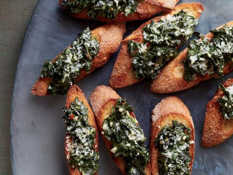 Creamed Kale Toasts Recipe  - Maria Helm Sinskey | Food & Wine Fast Thanksgiving Recipes, Winter Vegetarian Recipes, Farm Harvest, Braised Kale, Creamed Kale, Lean Cuisine, Crostini Recipes, Light Food, Kale Recipes