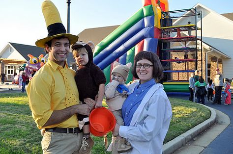 Put Up Your Dukes: group costume 2k11 Curious George Family Costume, Happy Hannakuh, Curious George Costume, Man In The Yellow Hat, Awesome Costumes, Halloween 2015, Yellow Hat, Group Costumes, Curious George