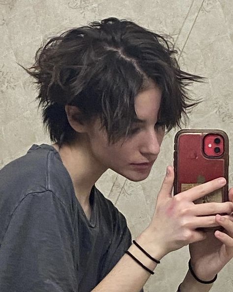 Edgy Boy Hair, Boy Hair Cuts, Trans Boy Haircut, Ftm Haircuts, Haircut Guide, Messy Hair Boy, Edgy Boy, Haircut Names, Short Grunge Hair