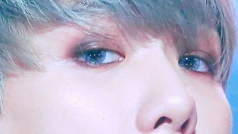 Baekhyun Eyes, Eyes Wallpaper, Makeup Girl, Makeup Eyes, Exo Baekhyun, Byun Baekhyun, Pop Artist, Girls Eyes, Girls Makeup