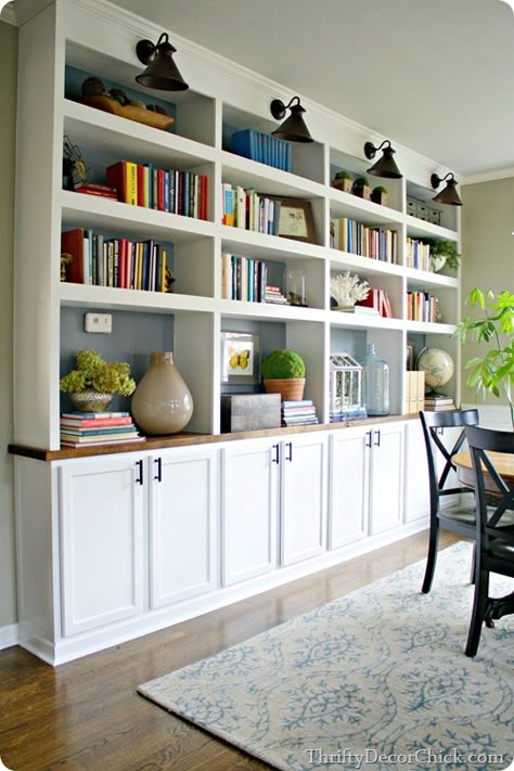 Dining Room Built Ins, Built In Wall Units, Built In Shelves Living Room, Living Room Built Ins, Home Library Design, Living Room Shelves, Room Shelves, Bookshelves Diy, Wall Units