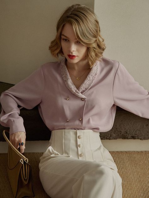 Vintage Style Blouses, Simple Retro, Look Retro, Style Blouse, Style Pants, Moda Vintage, Professional Outfits, Fall Fashion Trends, Looks Vintage