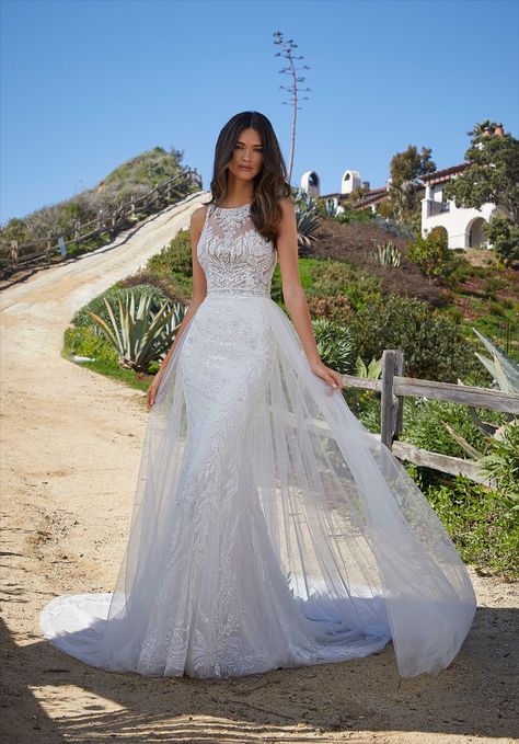 Overskirt Wedding Dress, Tulle Overskirt, Mori Lee Wedding Dress, Plain Wedding Dress, Net Gowns, Narrow Waist, Madeline Gardner, Princess Bridal, Essense Of Australia