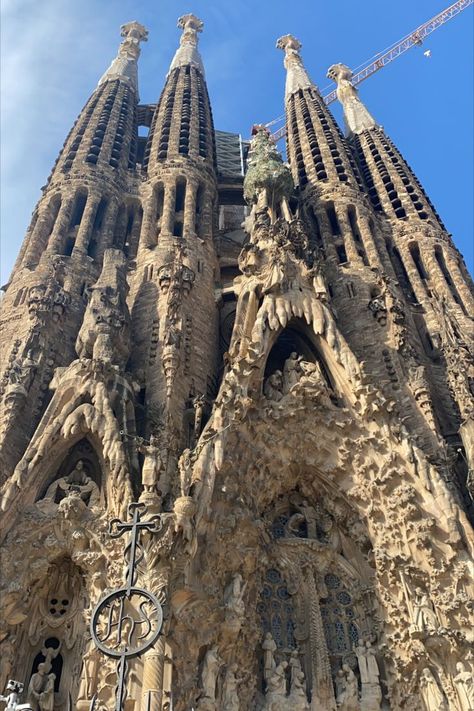 Barcelona Sights, Barcelona Travel, Travel Tourism, Dream City, Travel And Tourism, Barcelona Spain, Dream Destinations, Barcelona Cathedral, Europe Travel