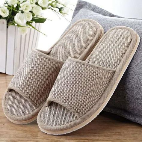 Couples Fashion, Linen Slippers, Premium Hotel, Toe Slippers, Open Toe Slippers, Buy Linen, Floral Heels, Home Slippers, Summer Flip Flops