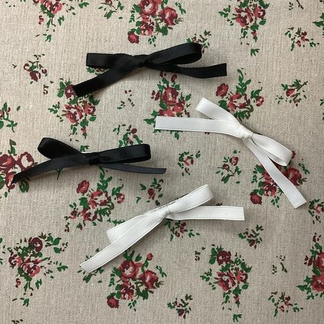 BALLETCORE RIBBON BOWS 
Bow slides/ clips set of... - Depop Bow Slides, Winter Party, White Bow, Fashion Icon, Ribbon Bows, Other Colors, Style Icons, Slides, Ribbon