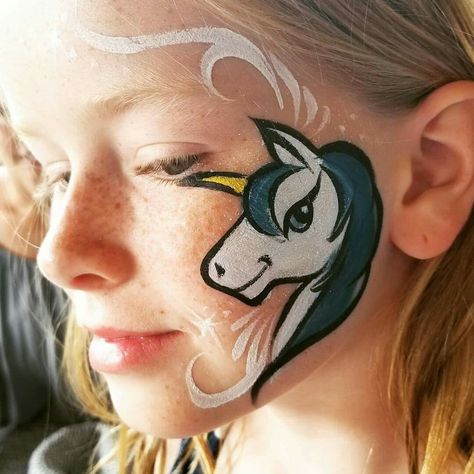 Horse Face Paint, Face Painting Easy, Horse Face, All About Horses, Horse Pictures, Horse Painting, Face Painting, Face Paint, Carnival Face Paint