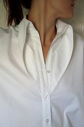 Detail Couture, Shirt Collar Styles, Collar T Shirt, Shirt Detail, Clothing Details, Collar Designs, 가을 패션, Collar Shirt, White Shirts