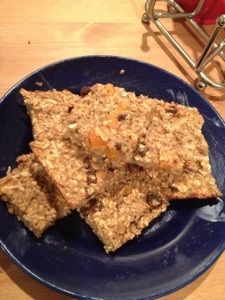 Daniel Fast Snacks, Daniel Fast Breakfast, Muesli Bar Recipe, Daniel Fast Diet, Daniel Fast Meal Plan, Dairy Free Appetizers, No Bake Oatmeal Bars, Fast Desserts, Oatmeal Breakfast Bars