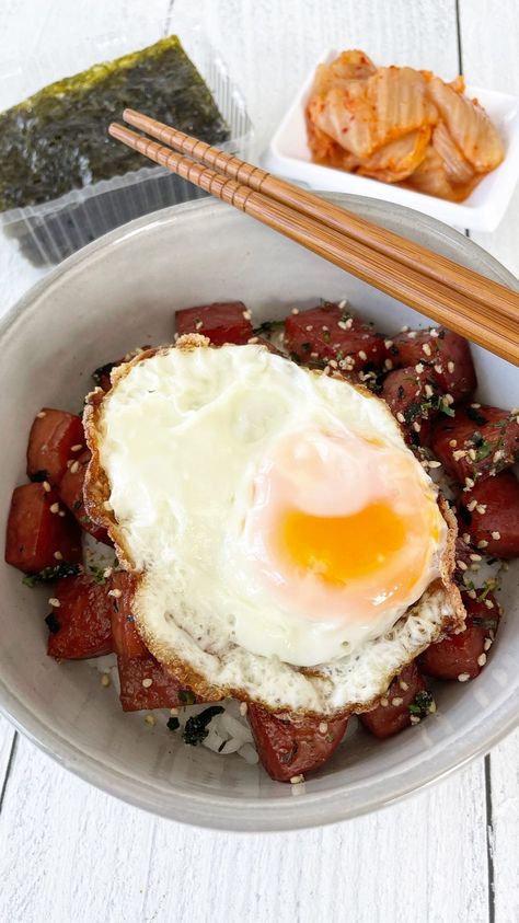 Korean Spam Musubi, Spam And Egg Musubi, Spam Musubi Bowl Recipe, Spam Musubi Rice Bowl, Musubi Bowl Recipe, Spam Bowl Recipes, Musubi In A Bowl, Spam Bowl, Easy Spam Musubi