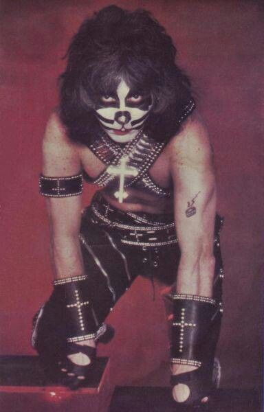 Peter Criss Eric Singer, Kiss Concert, Vinnie Vincent, Kiss Images, Eric Carr, Peter Criss, Kiss Army, Kiss Pictures, Vintage Kiss