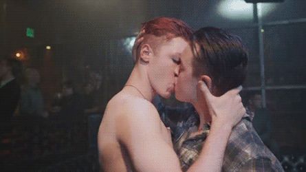 Ian and Mickey (Shameless) first kiss in public...loved it :) Shameless Scenes, Shameless Mickey And Ian, Romantic Kiss Gif, Shameless Characters, Ian Shameless, Shameless Tv Show, Mickey And Ian, Ian And Mickey, Cameron Monaghan