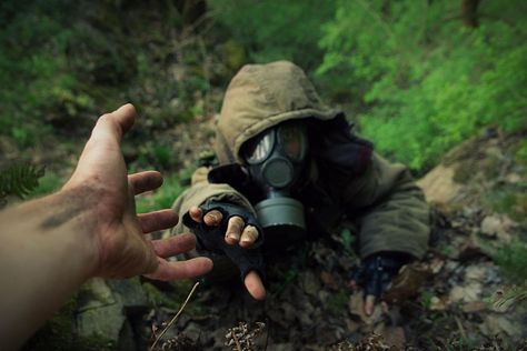 S.t.a.l.k.e.r Cosplay, Apocalypse Gas Mask, Stalker Anomaly, Stalker Aesthetic, Post Apocalyptic Aesthetic, Grasping Hands, Roadside Picnic, Mad Max Style, R Aesthetic