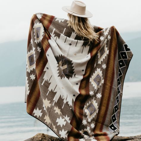 Cotacachi Aztec Reversible Blanket // Beige/Grey/Rust/Mustard Neutral Western Aesthetic, Western Blankets, Southwest Blankets, The Andes Mountains, Southwestern Pillow, Aztec Blanket, Night Coffee, King Size Blanket, Queen Size Blanket