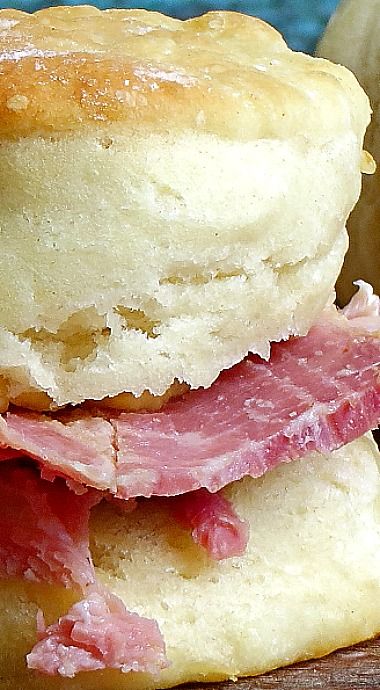 Angel Flake Biscuits with Country Ham ❊ Ideas With Biscuits, Breakfast Ideas With Biscuits, Kentucky Derby Food, Appalachian Recipes, Kentucky Food, Ham Biscuits, Angel Biscuits, Country Ham, Biscuit Bread