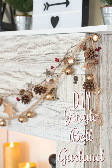 How To Make a Jingle Bell Garland - Fixer upper farmhouse style Jingle Bells Diy Christmas Ideas, Boho Christmas Garland Diy, Jingle Bell Decorations, Diy Rustic Ornaments Christmas, Bell Garland Christmas, Bell Crafts, Jingle Bell Garland, Deco Farmhouse, Jingle Bell Crafts