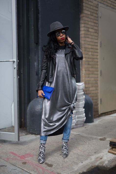 d72fbbccd9fe64c3a14f85d225a046f4desc34685802ri Dress Over Jeans, Edgy Leather Jacket, Dress Over Pants, Mode Inspo, Street Chic, Style Chic, Mode Inspiration, A Dress, Chic Style